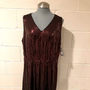 Maroon and black ombré sequins dress.
